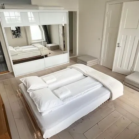 Void Apartment